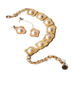 Egg Charm Necklace | Gold