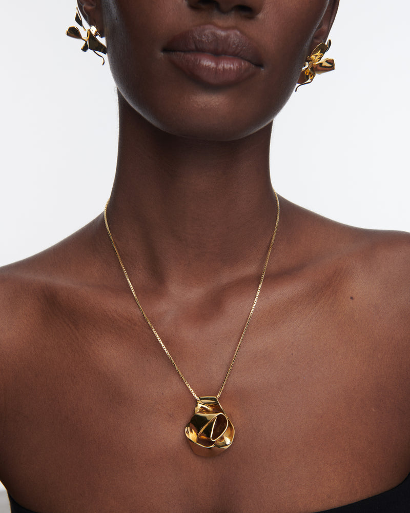The Knot Pendant | Gold