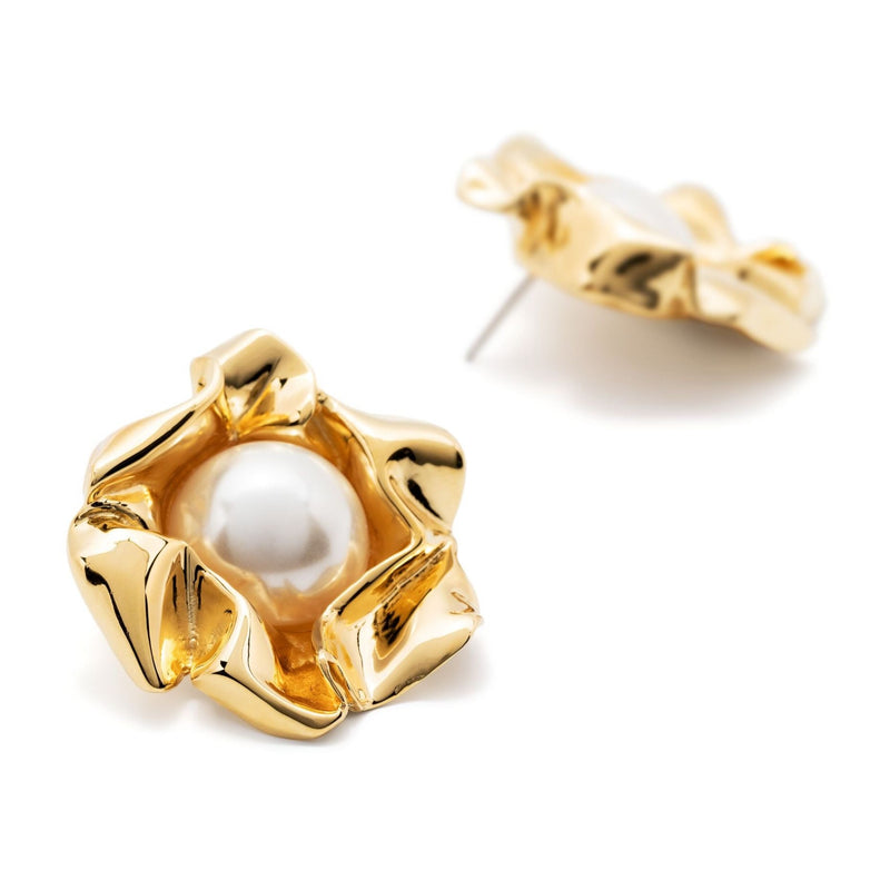 Titania Pearl Earrings | Gold