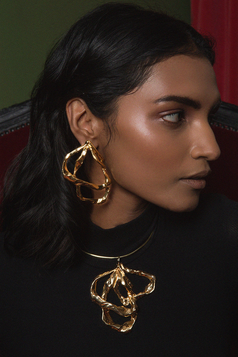 Sterling King Mismatched Molten Loop Earrings in Gold paired with Molten Ribbon Pendant